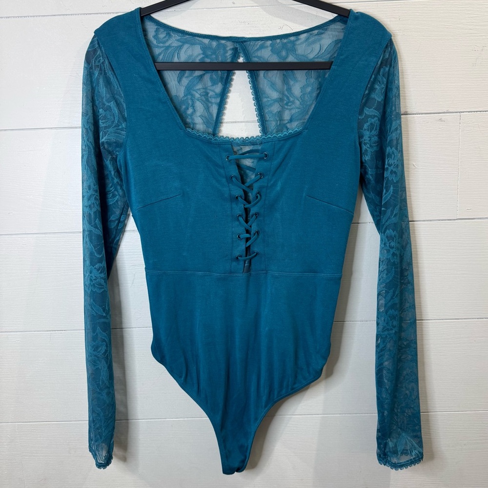 Adore Me NWOT Teal Lace Long Sleeve Bodysuit Size Medium